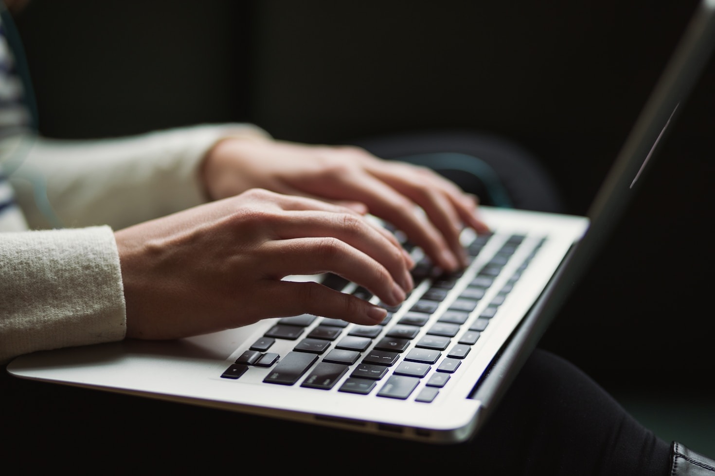 Why Personal Stories Matter in Blogging